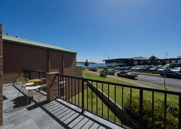 Mollymook Shores