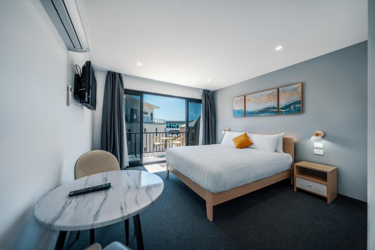 Shores And Conference Centre 4*