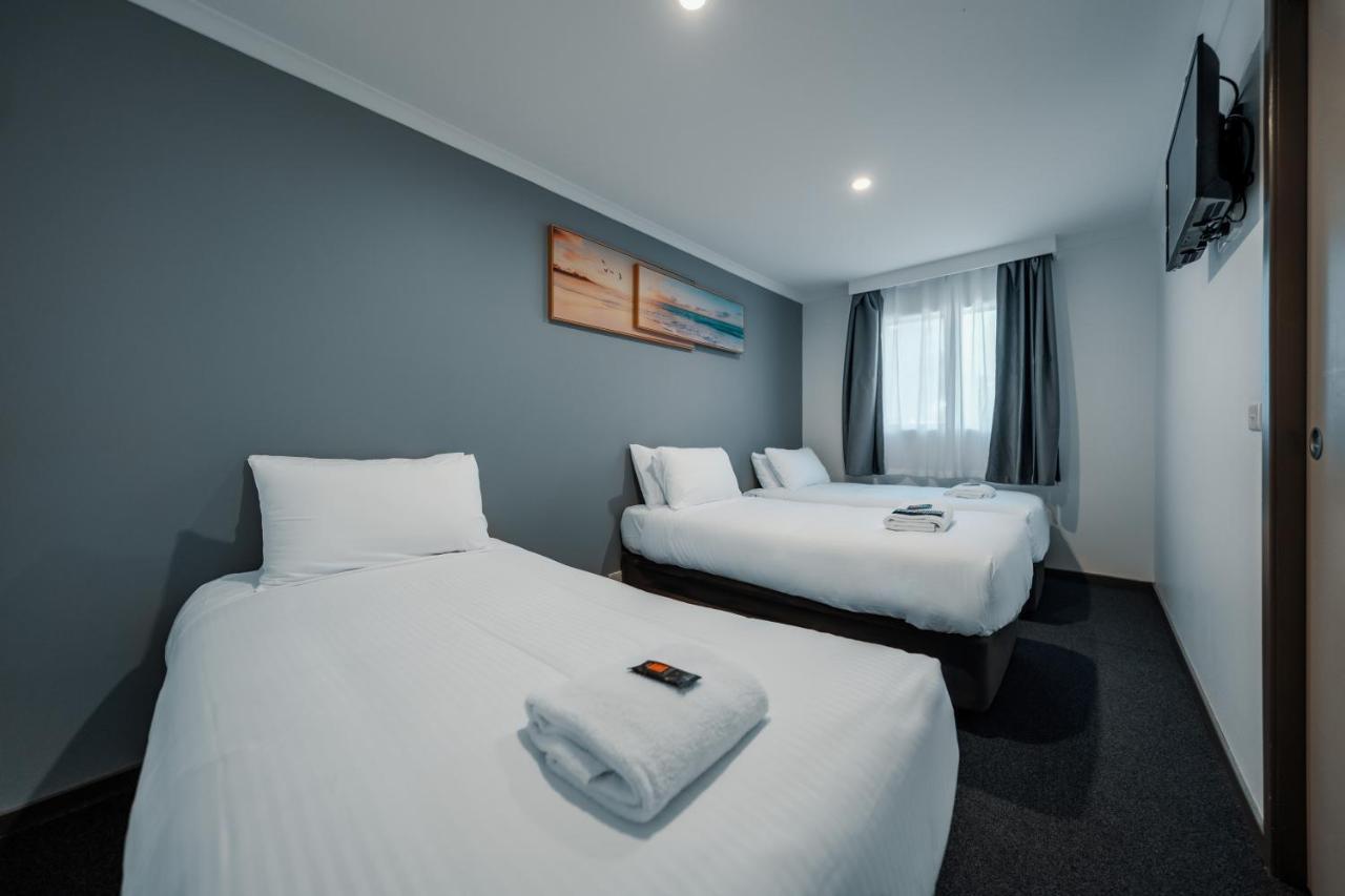 Motel Shores And Conference Centre