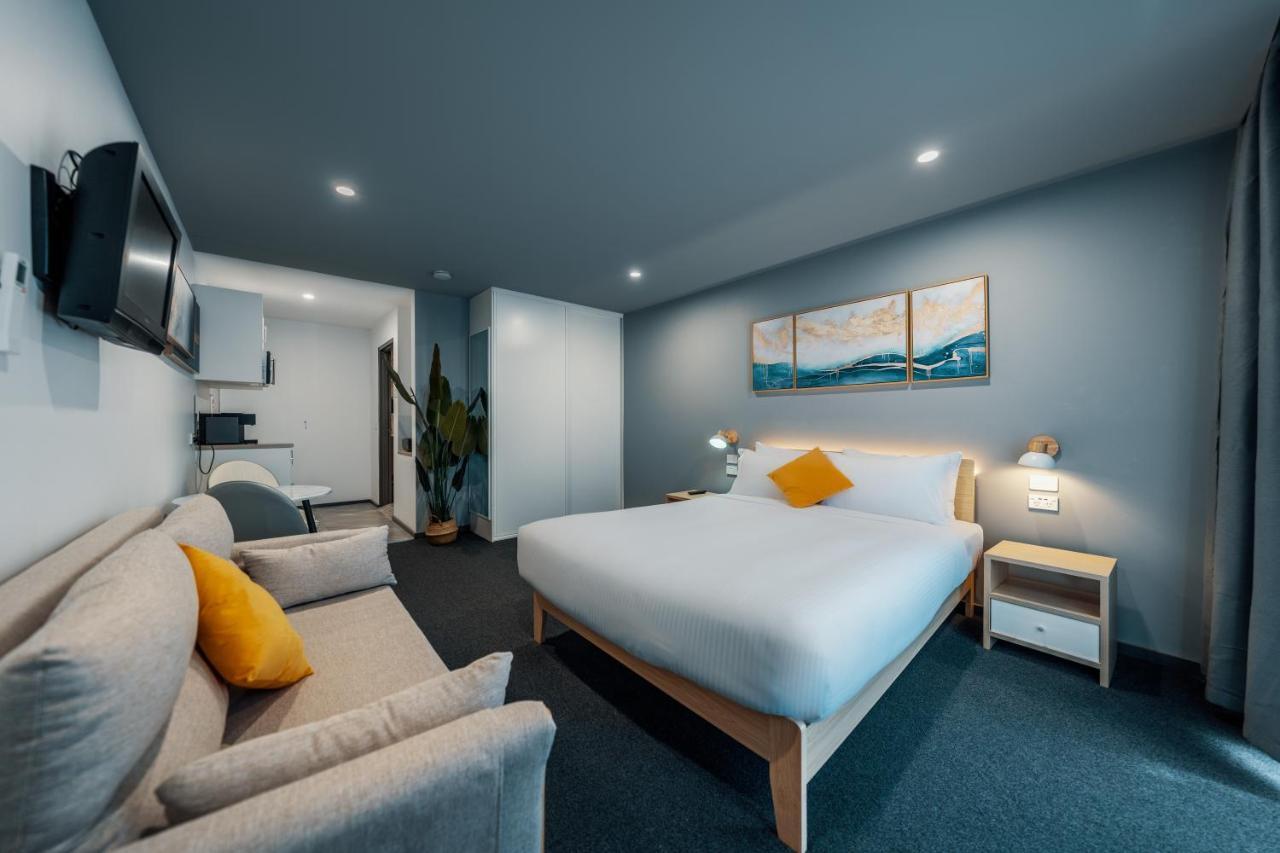 Shores And Conference Centre 4*