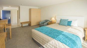 Motel Shores And Conference Centre